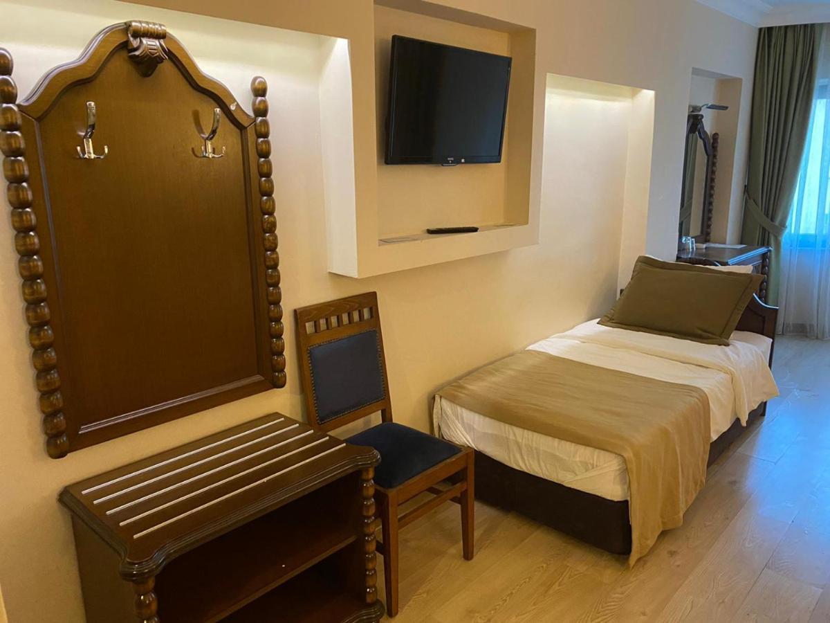 Hotel Bueyuek Levent Istanbul Exterior foto